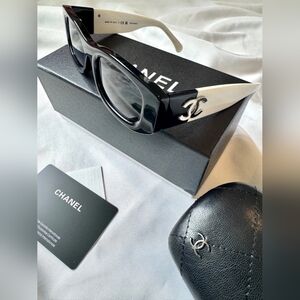 CHANEL BLACK & WHITE SUNGLASSES